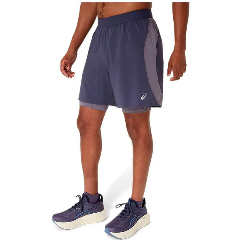 Short Deportivo Asics ROAD 2N1 7IN Gris Lavanda Hombre