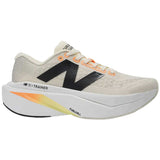 Tenis New Balance SUPERCOMP TRAINER v3 Beige Negro Mujer