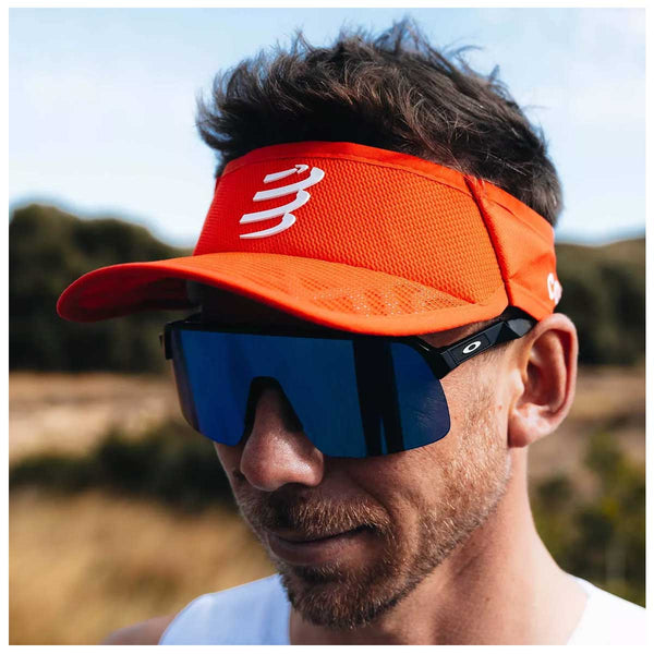 Visera Deportiva Compressport Spiderweb Ultralight Visor Red