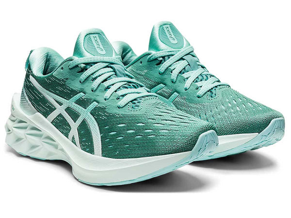 Tenis Running Asics  NOVABLAST 2 Aqua Mujer